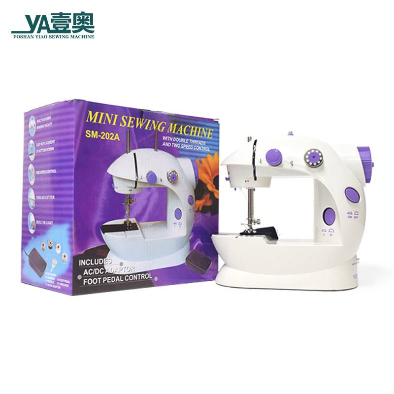 0105c Mini sewing machine