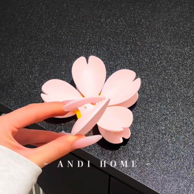 Sakura sealing clip household cute snack sealing clip kitchen food sealing magnetic