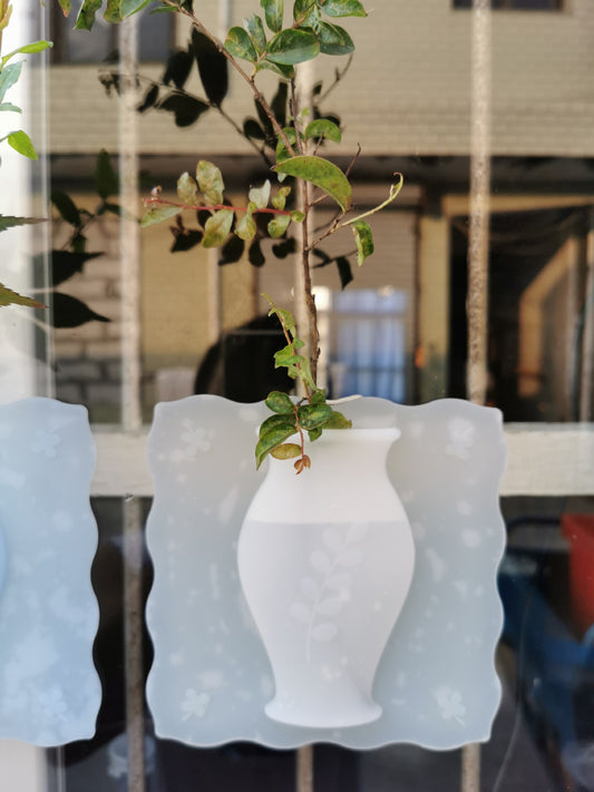 Silicone wall vase