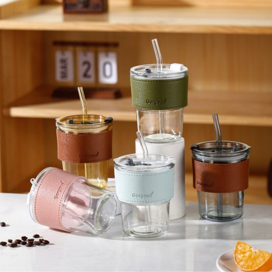 1014c Glass cup with straw