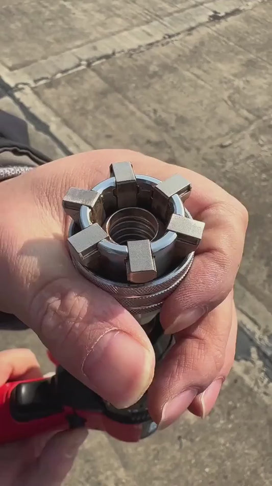 Adjustable hexagon socket ratchet wrench